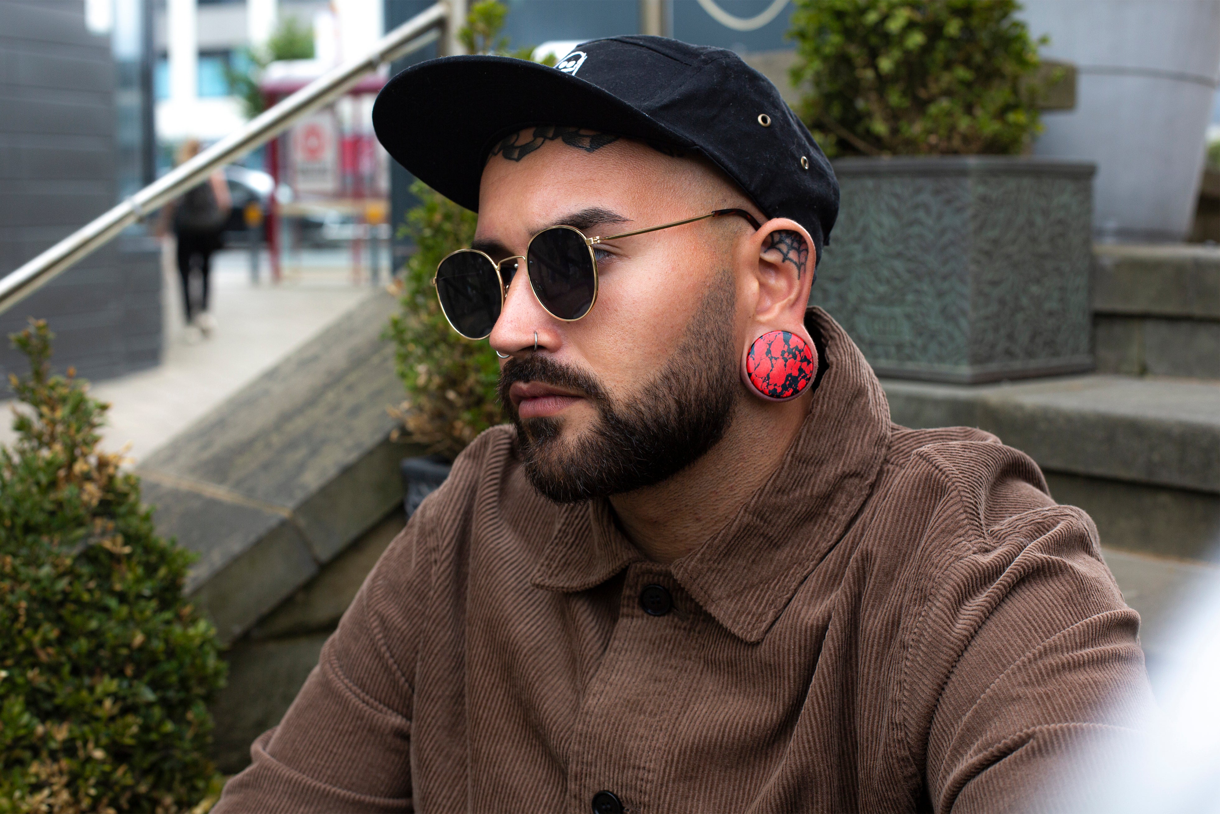 15+ Inspiring Pictures of Men/Guys with Stretched Ears
