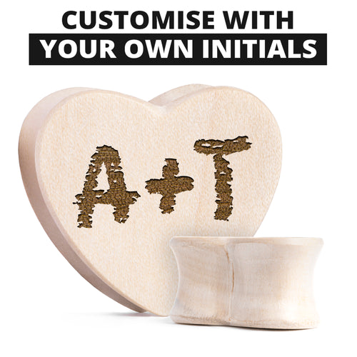 Plugs/Messgerät in Herzform aus Krokodilholz mit Initialen einfügen