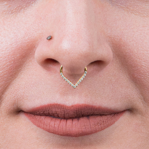 Titanscharnern -Tränenring -Septumring 1,2 mm in Gold mit klaren Edelsteinen