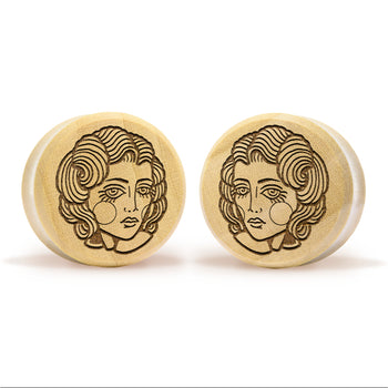 Lady Tattoo Plug / Gauge - Krokodilholz | Doppelaufgeweitet mit flachem Gesicht