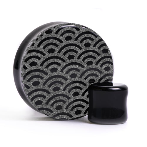 Seigaiha Muster Plug / Gauge - Schwarzes Glas | Doppelaufgeweitet mit flachem Gesicht