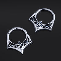 Anneau Clicker Pour Septum En Titane ASTM F136 Argenté Avec Gemme Noire Gothique