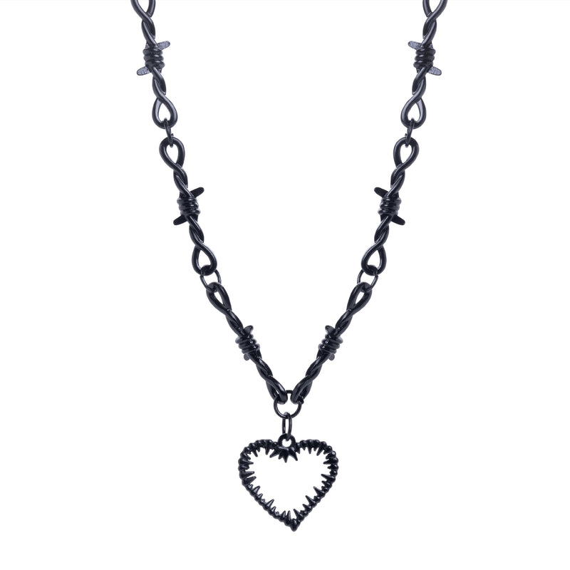 Collier pendentif cœur en fil barbelé noir