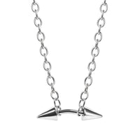 Collier ras-du-cou chaîne avec barre courbée à grosses pointes en acier argenté