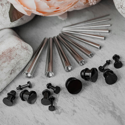 Beginners Ear Stretching Kit for Ears - 22 Piece Pack - Includes Surgical Steel Tapers & Black Steel Plug / Gauge