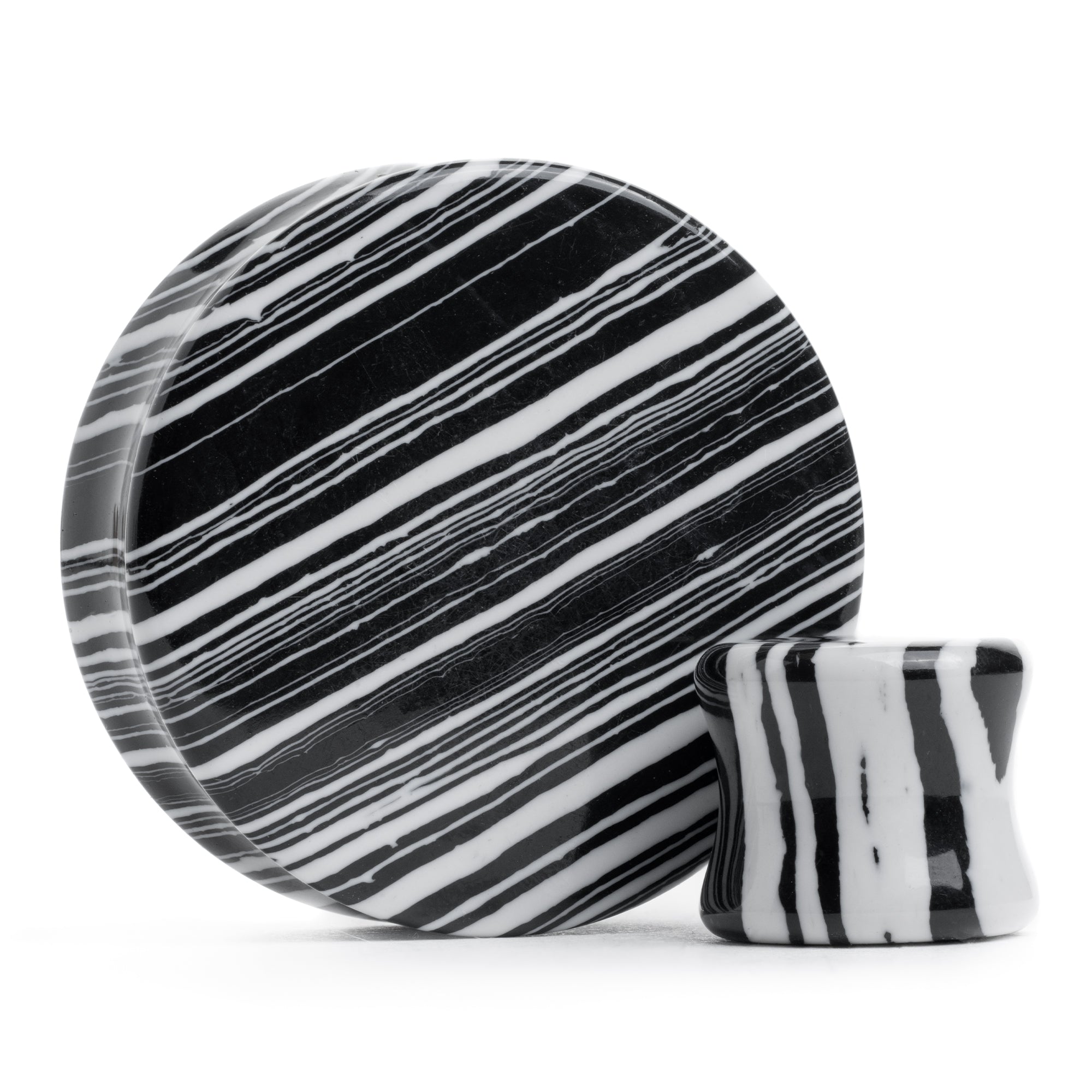 Schwarz & Weiß Line Stone Plug / Gauge