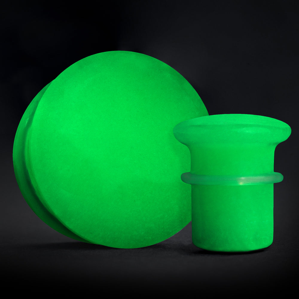 Im Dunkeln leuchtender Single Flare Stone Plug / Gauge