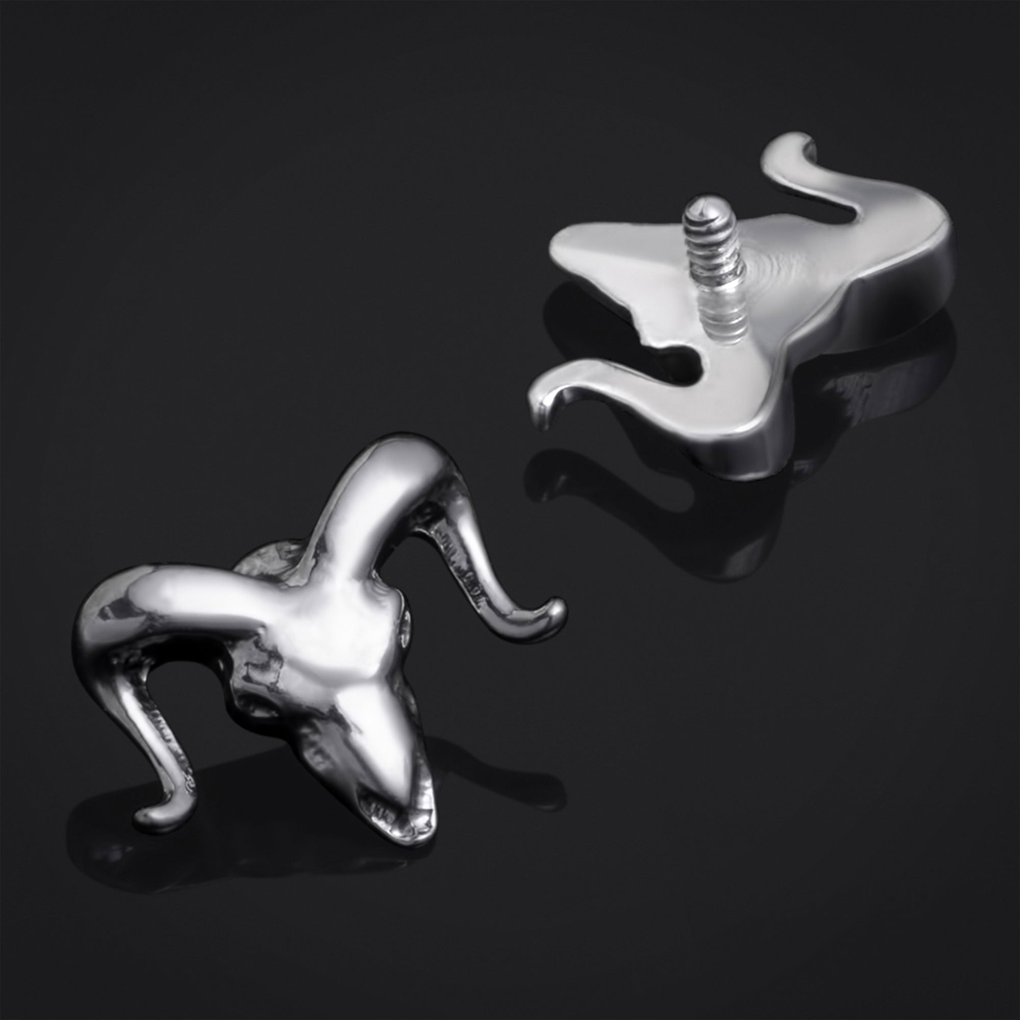 Labret Top, Silver, Ram Skull, Internally Threaded, Titanium
