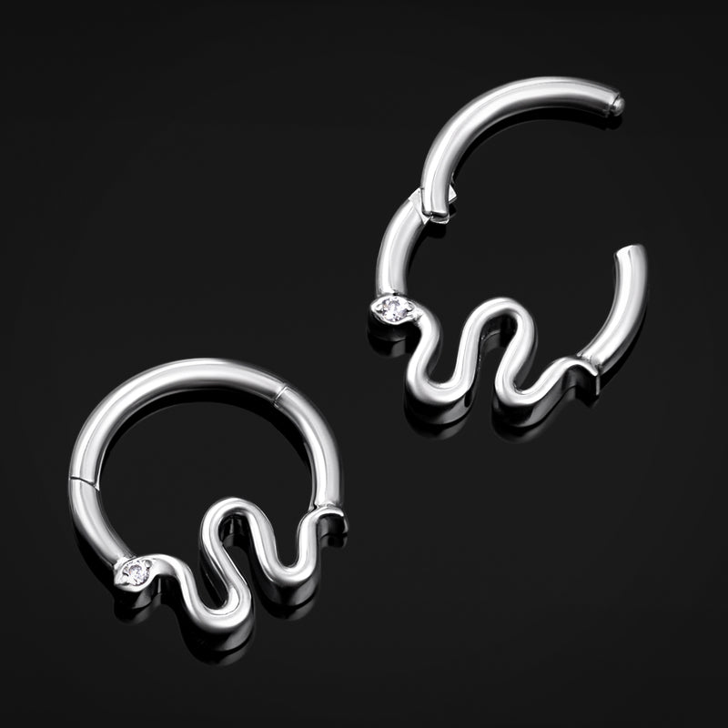 Piercing clicker pour septum, argenté, segment serpent serti de pierres, titane