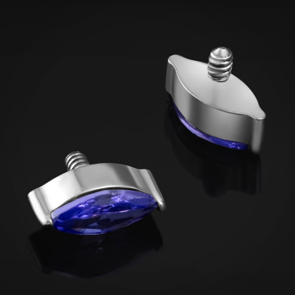 Labret-Top, Silber, Gotisches Kreuz, Innengewinde, Titan