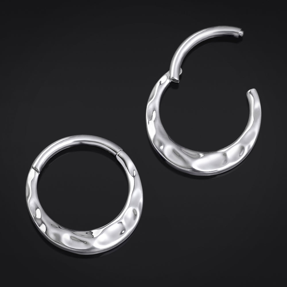 Silver Hammered Dome ASTM F136 Titanium Segment Clicker Septum Nose Ring - ASTM F136 Titanium Hinged Silver Hammered Dome Segment Ring for Nose / Septum 1.2mm 
