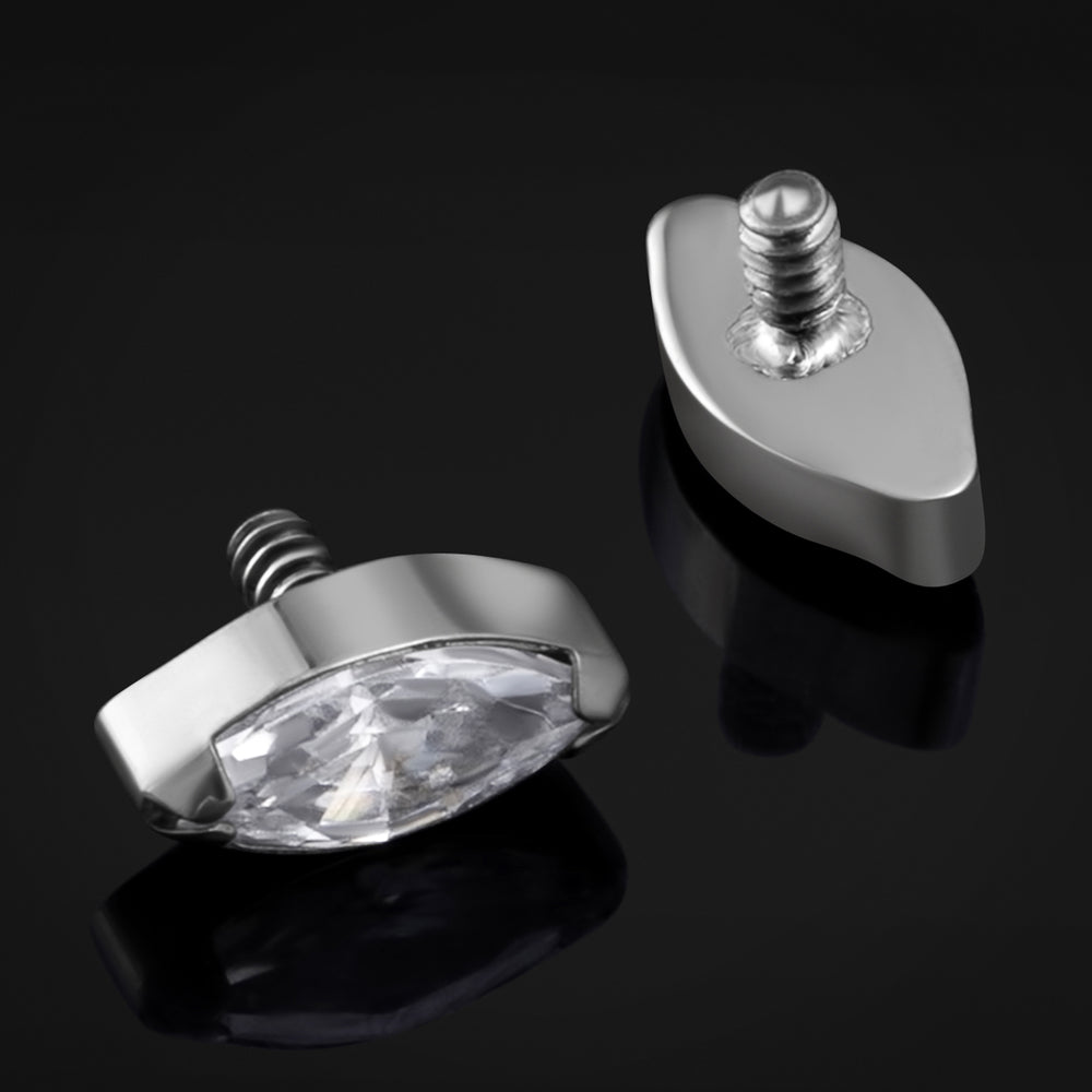 Labret-Top, Silber, Gotisches Kreuz, Innengewinde, Titan