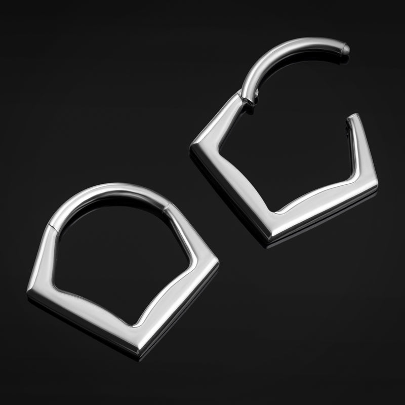 Septum clicker, argenté, pointe en chevron, titane ASTM F136