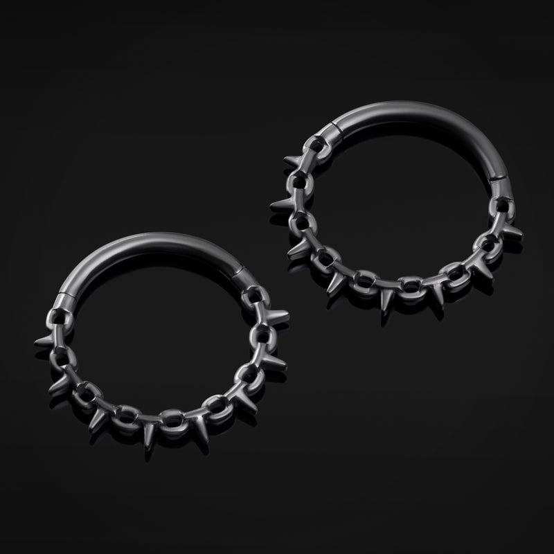 Septum clicker, noir, chaîne à pointes, titane