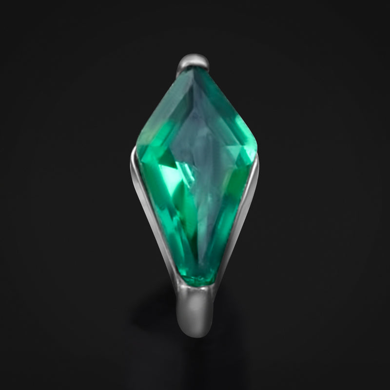 Embout de labret, argent, losange serti d’une pierre verte, filetage interne, titane