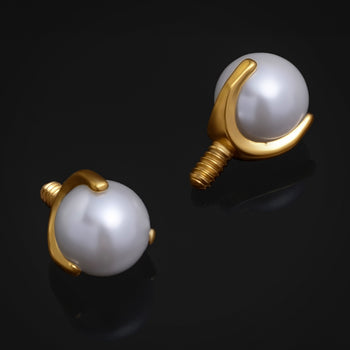 Labret Top, Gold, White Pearl, Internally Threaded, Titanium