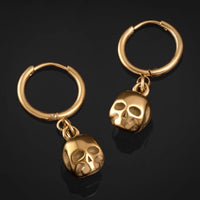 Boucles d'oreilles créoles, dorées, tête de mort, acier inoxydable - paire