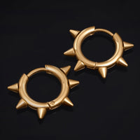 Boucles d’oreilles créoles huggie, dorées, bord à pics, acier inoxydable - paire
