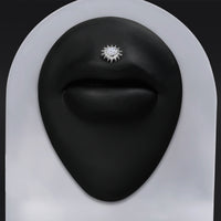 Argent, cœur clouté avec pierre transparente, puce Medusa, titane ASTM F-136, filetage interne