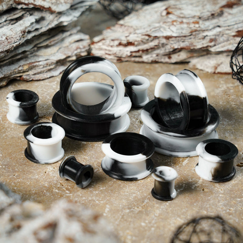 Tunnel d'oreille en silicone effet marbre blanc & noir