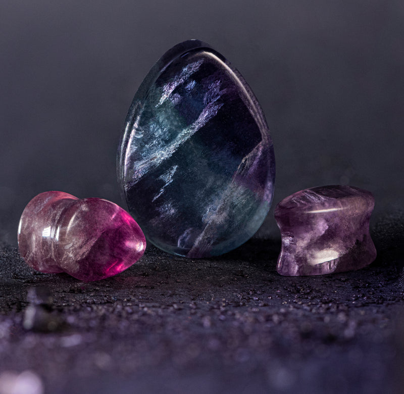 Plug / Gauge goutte en pierre de fluorite arc-en-ciel