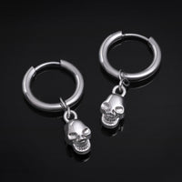 Boucles d’oreilles créoles Huggie, argent, pendentif tête de mort, acier inoxydable - paire