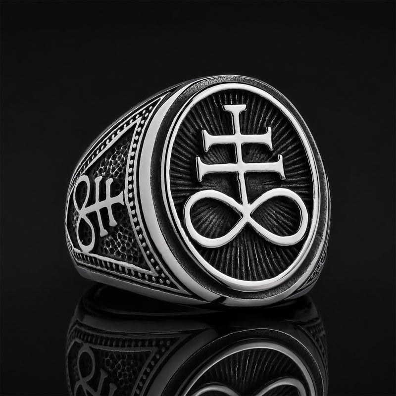 Bague occulte ovale Leviathan Cross argentée