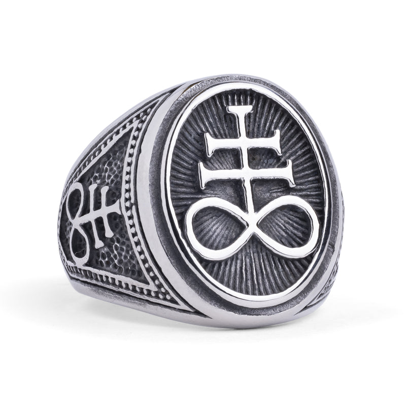 Bague occulte ovale Leviathan Cross argentée