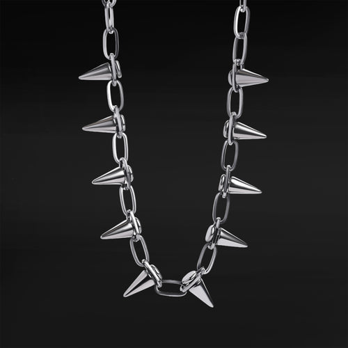 Silberner Choker mit Stacheln und Kette