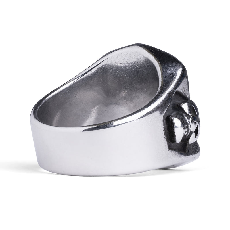 Bague gothique 13 porte-malheur argentée