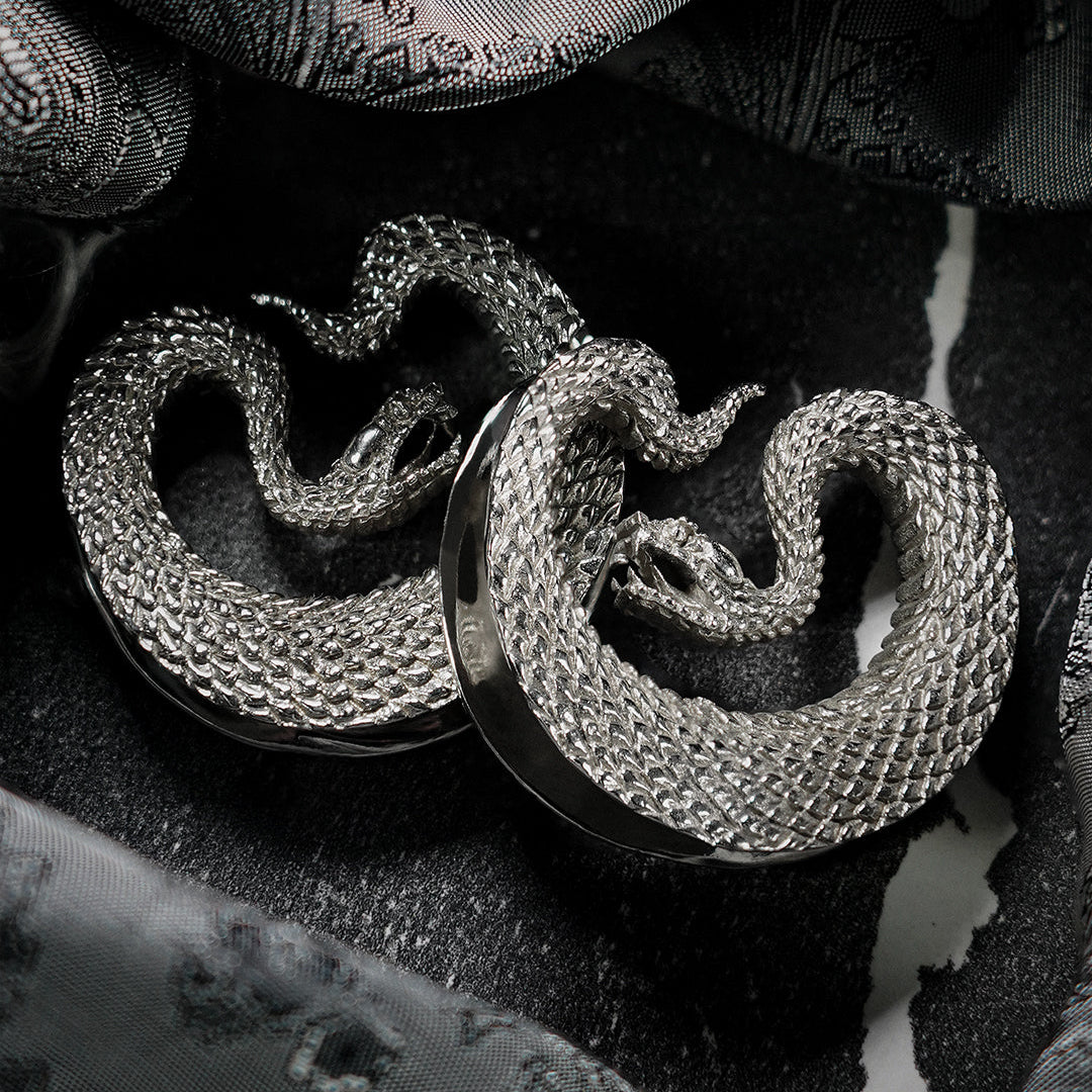 Silver Snake Brass Saddle Ear Plug / Gauge