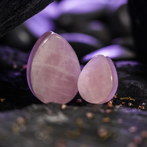 Teardrop Rose Quartz Stone Plug / Gauge