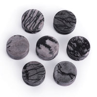 Plug / Gauge en pierre de jaspe filet noir