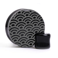 Plug / Gauge à motif Seigaiha - Verre noir | Double flare à face plate