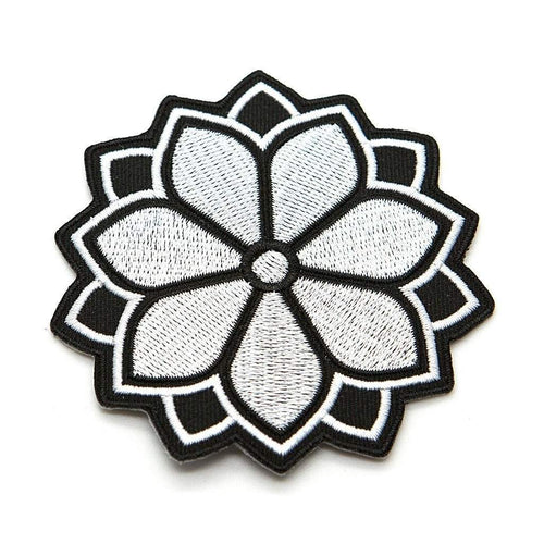 Alternative pretty Black & White Simple Flower Patch